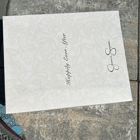 Jessica Simpson white accile heels - Picture 11 of 12